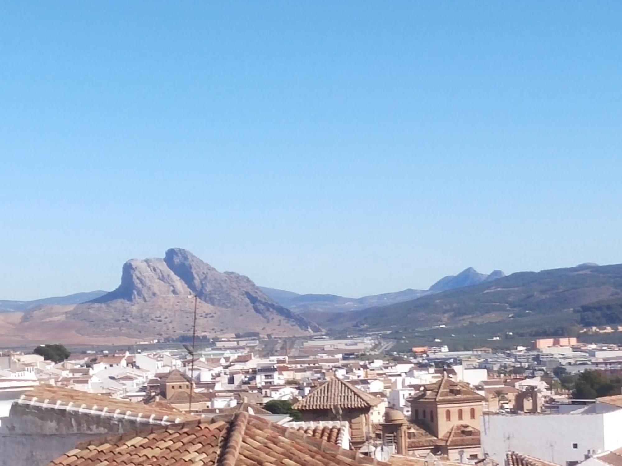 Casa Puerta De La Alcazaba Antequera Villa Eksteriør billede