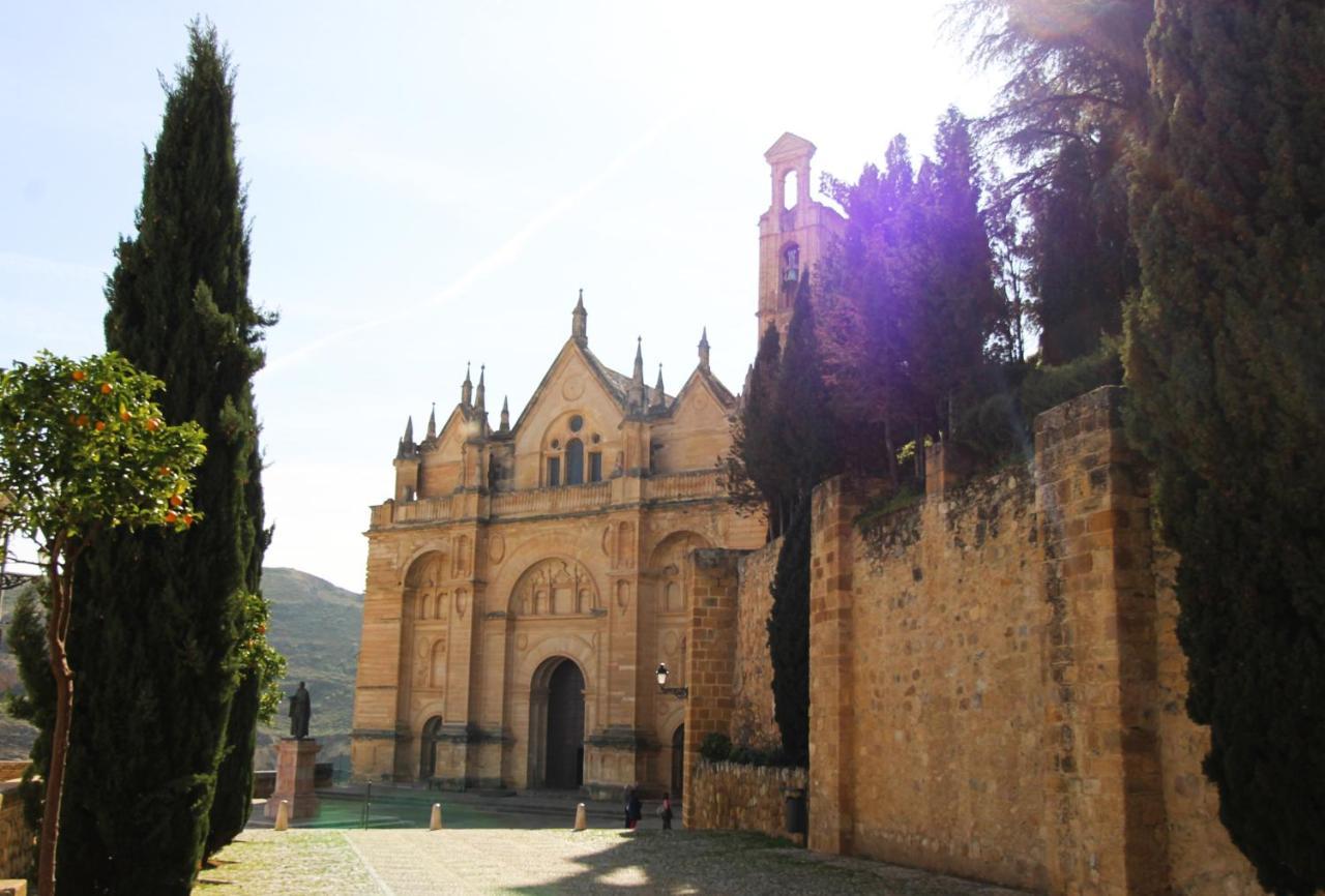 Casa Puerta De La Alcazaba Antequera Villa Eksteriør billede